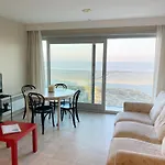 Apartman Beachside With Views *