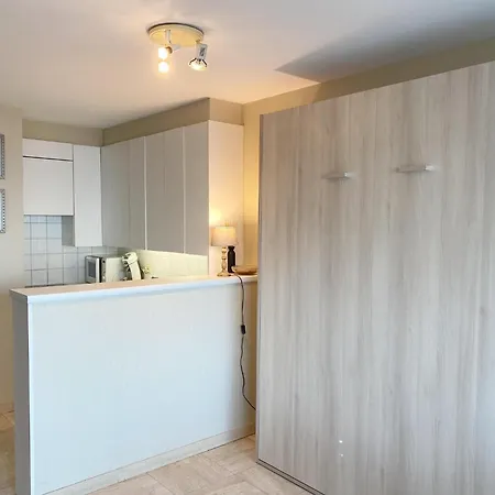 Beachside With Views *