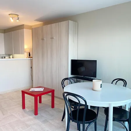 Apartment Seawind 502 Right On The *