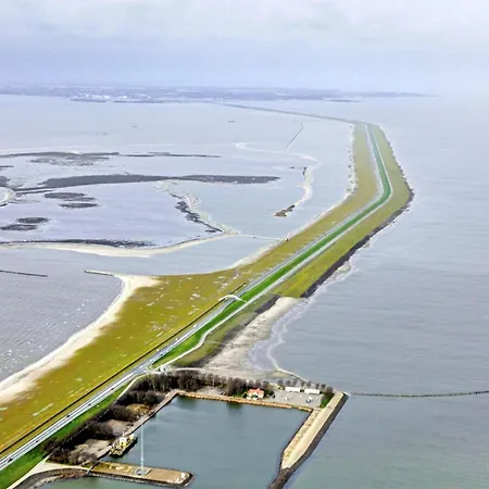 Beachside With Views