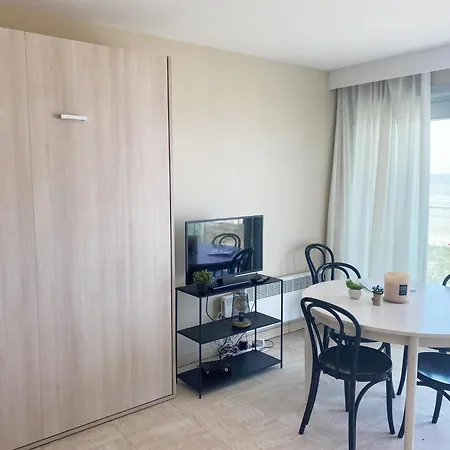 Seawind 502 Right On The Apartment
