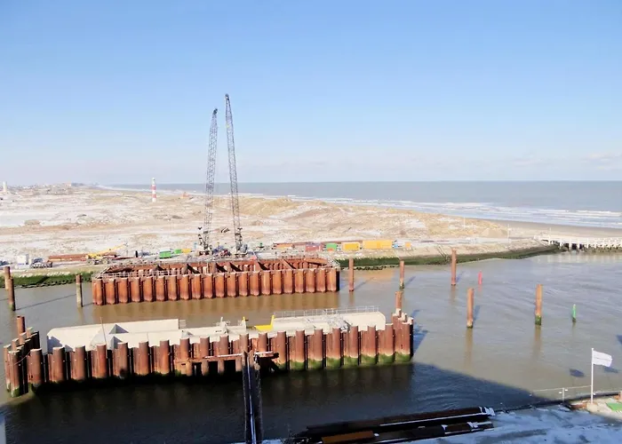 Beachside With Views *